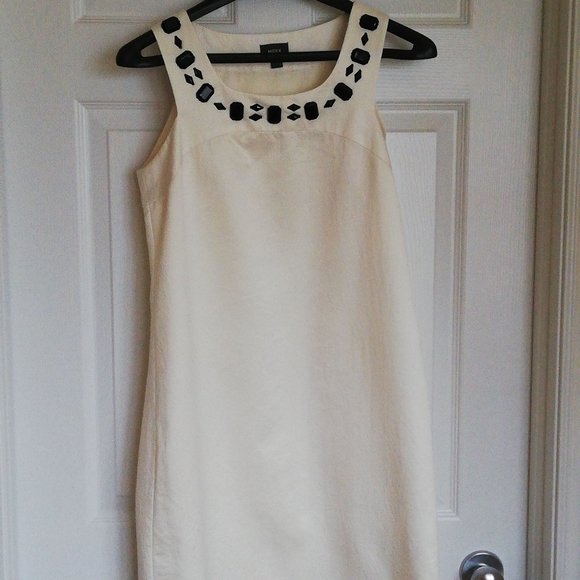 White Maxx Dress - Picture 1 of 1